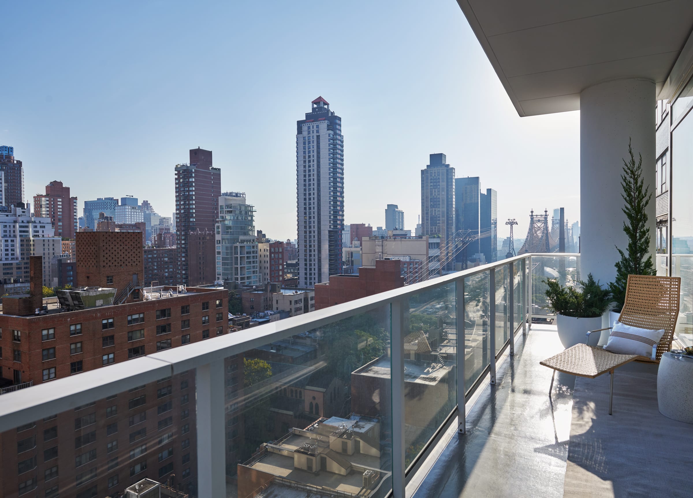 exterior terrace at 200E59 residence